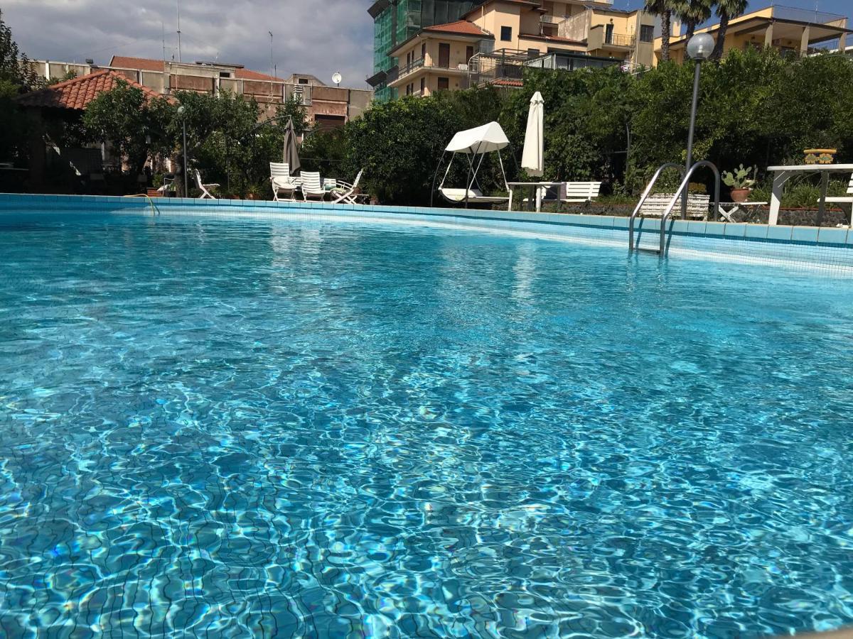 Villa Con Piscina Mascalucia Exterior foto